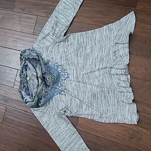 Energe World Wear Heather Gray Blouse with Removable Blue Patterned Scarf size2X